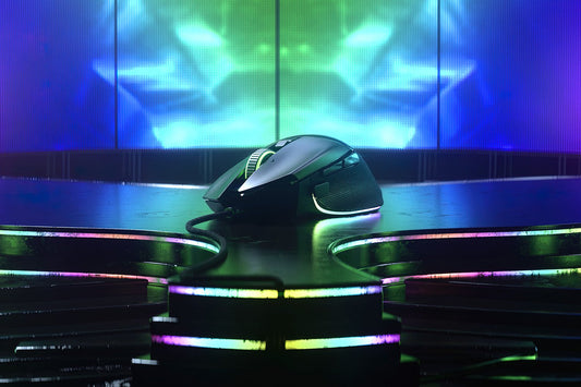 Razer Basilisk V3 - SevenTwentyOne